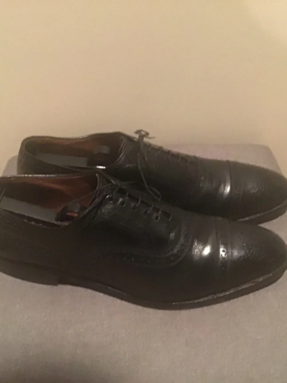 Allen Edmonds Fifth Avenue black calf cap toe oxfords size 11B